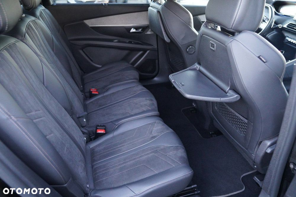 Peugeot 5008 - 24