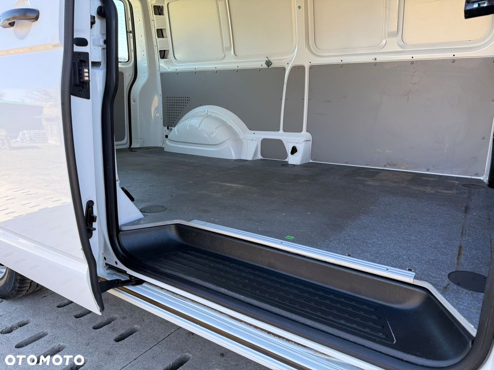 Volkswagen T6 - 16
