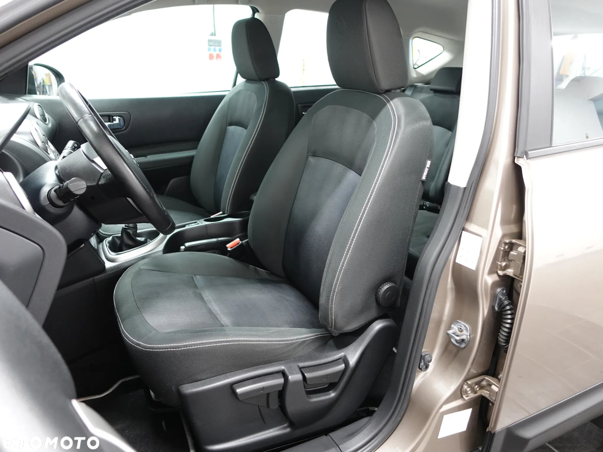 Nissan Qashqai - 24
