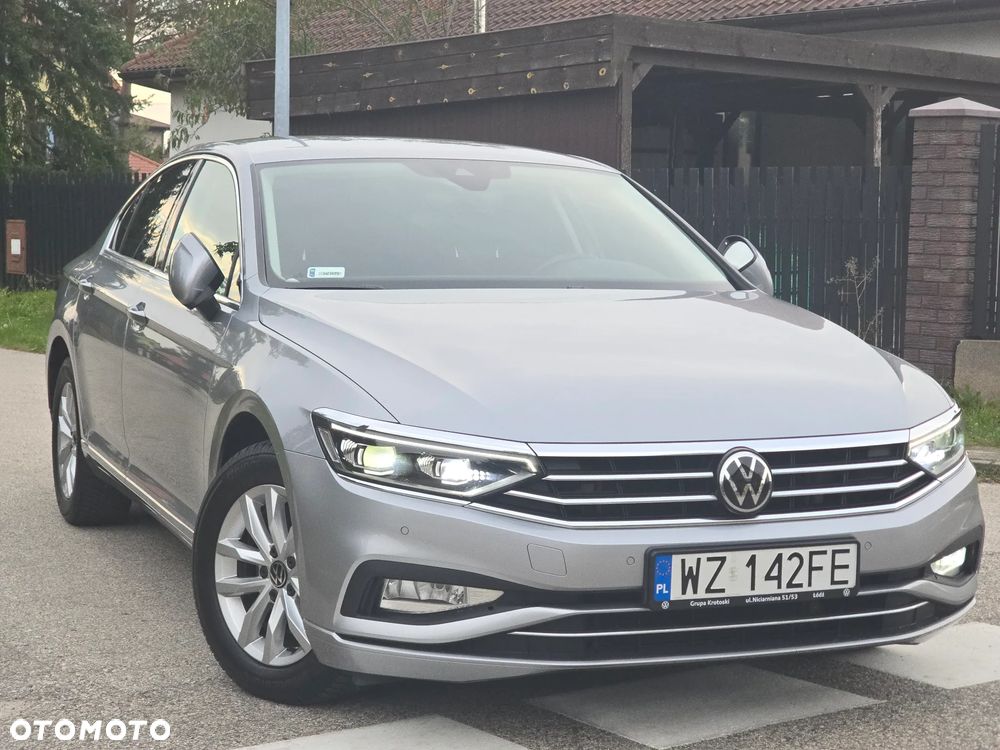 Volkswagen Passat - 8