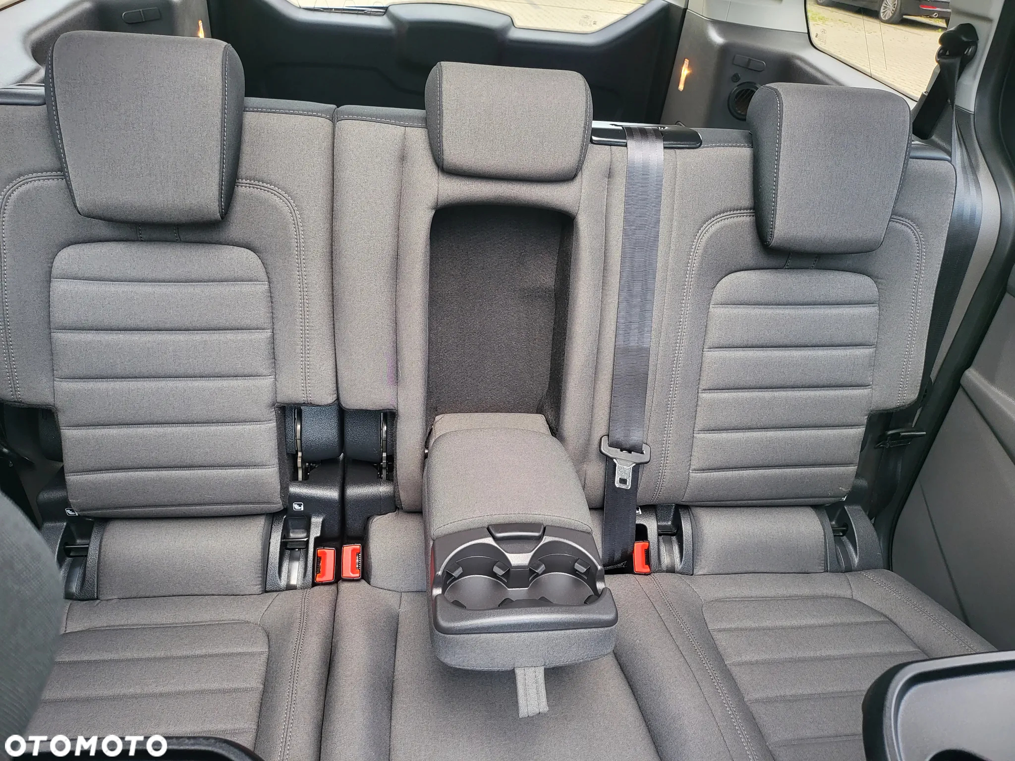 Ford Tourneo Connect Grand - 21