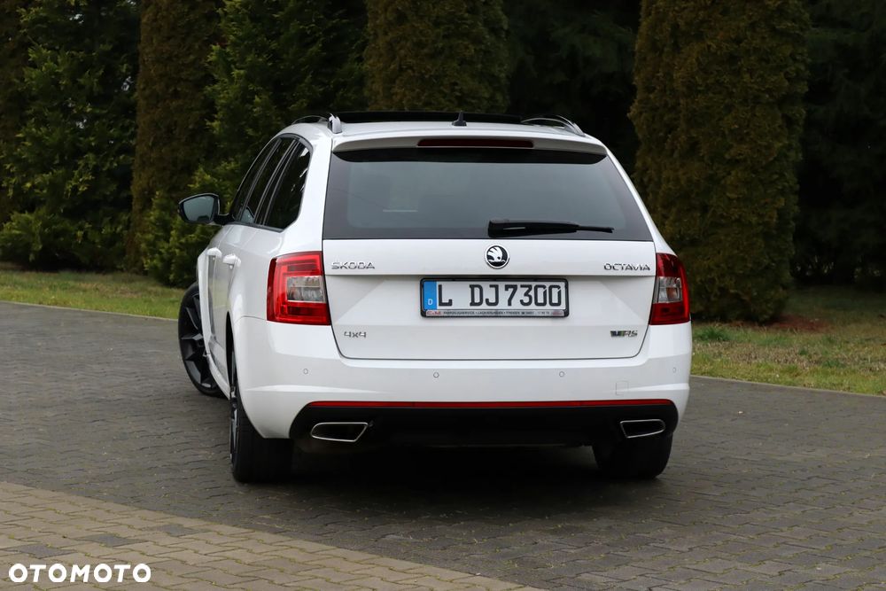 Skoda Octavia 2.0 TDI 4x4 DSG RS - 14