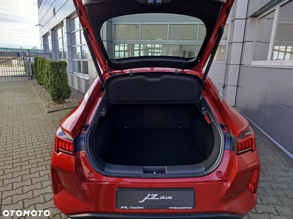 JAC J7 Plus CVT - 14