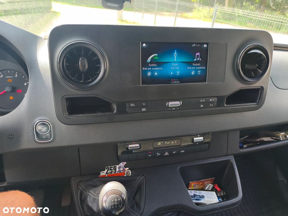 Mercedes-Benz Sprinter - 21