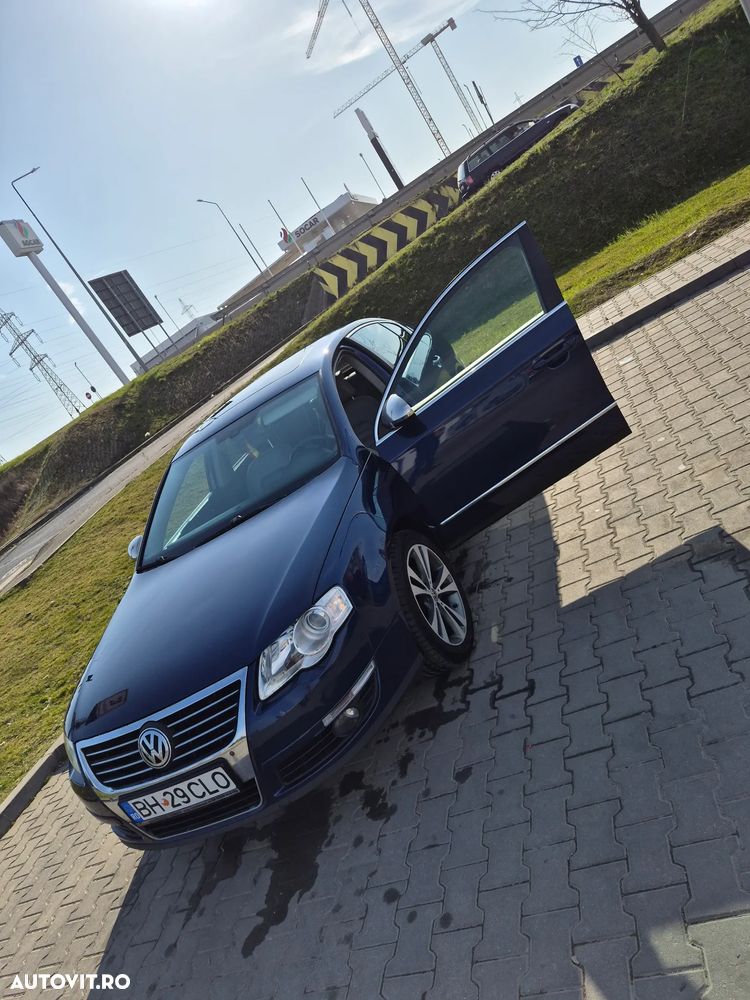 Volkswagen Passat 2.0 TDI DPF Individual Chrom dunkel - 1