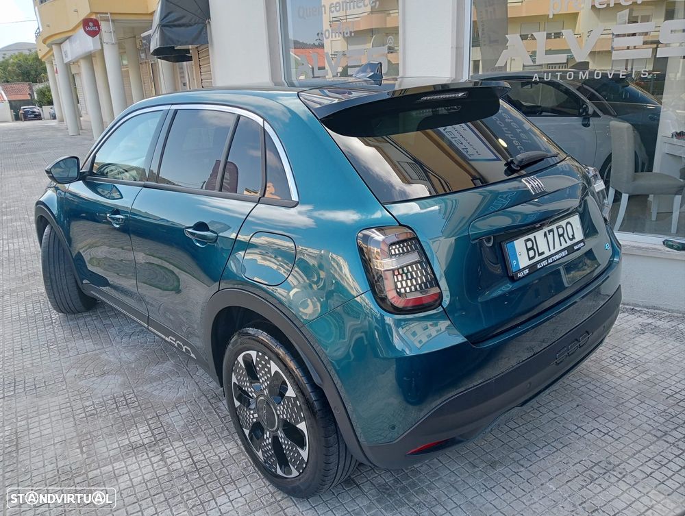 Fiat 600e 54 kWh La Prima - 11