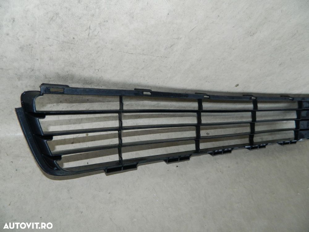 Grila intre proiectoare, Toyota Yaris, 2008, 2009, 2010, 2011,, 53112-0D160 - 4
