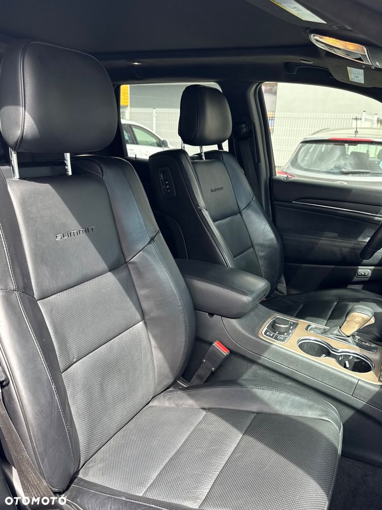 Jeep Grand Cherokee 5.7 V8 HEMI Summit - 25