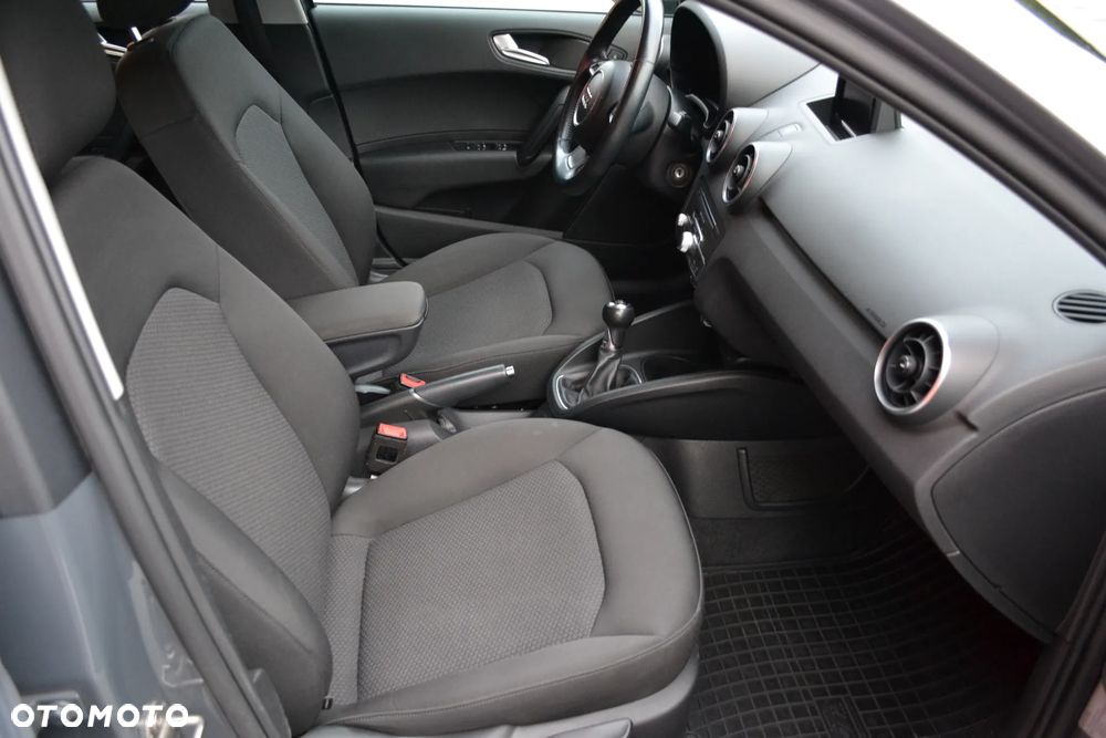 Audi A1 Sportback 1.4 TFSI design - 12