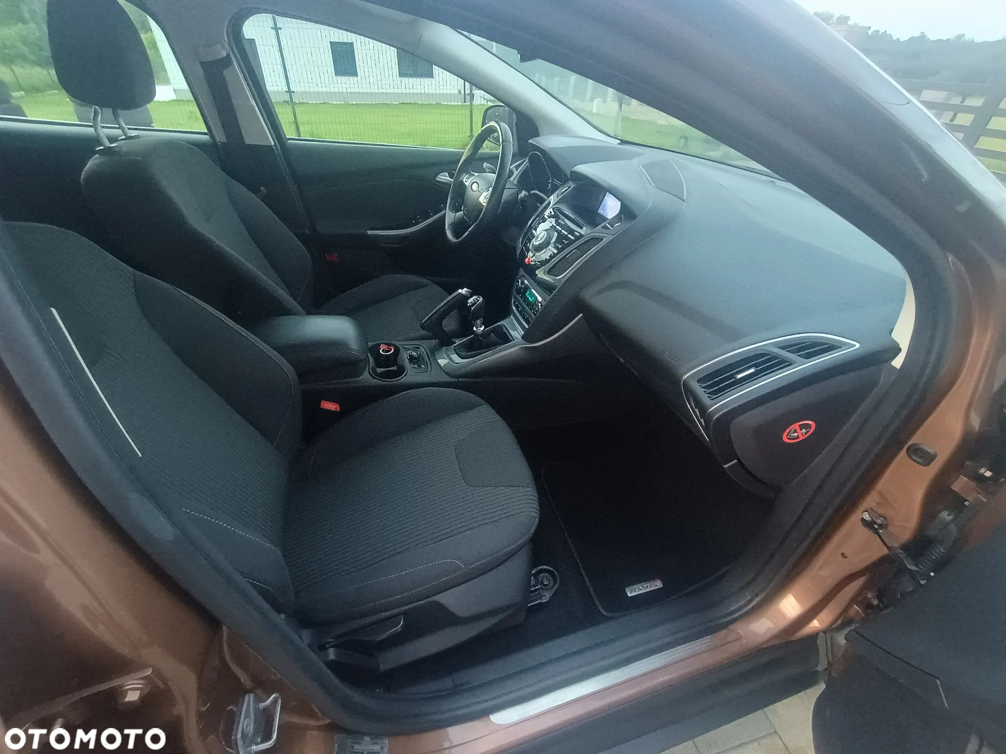 Ford Focus 1.6 EcoBoost Gold X (Trend) - 23