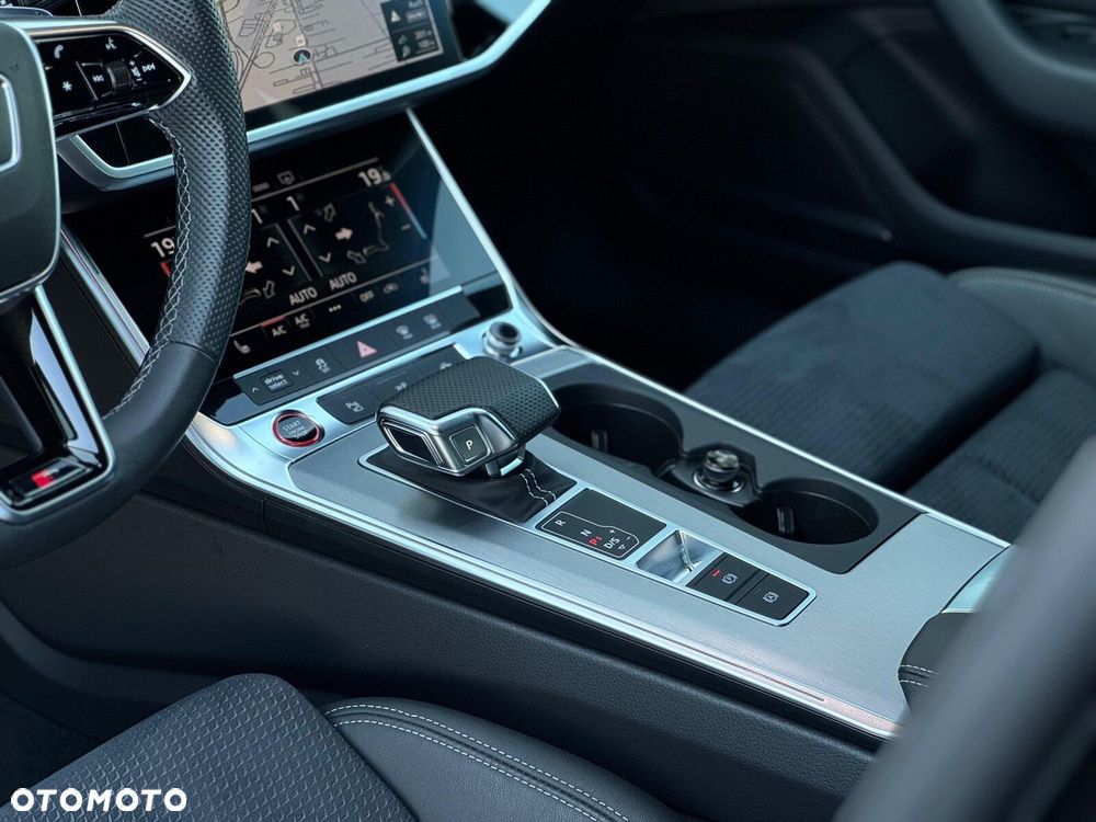 Audi S6 Avant - 12