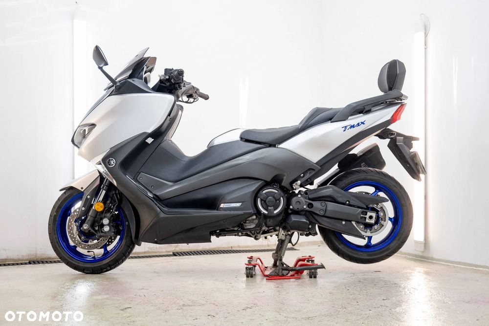 Yamaha Tmax - 9