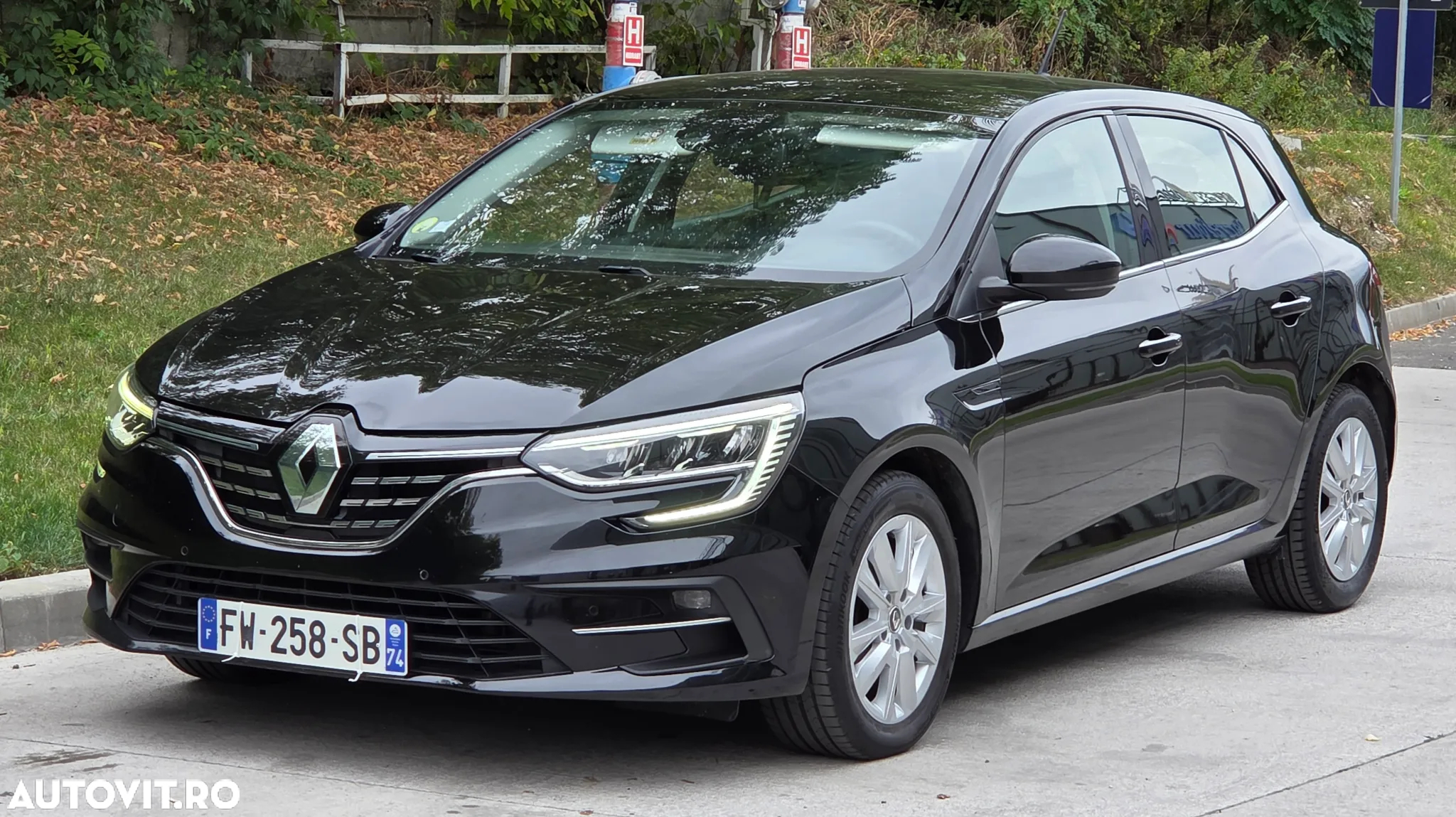 Renault Megane Grandtour BLUE dCi 115 BUSINESS EDITION - 9