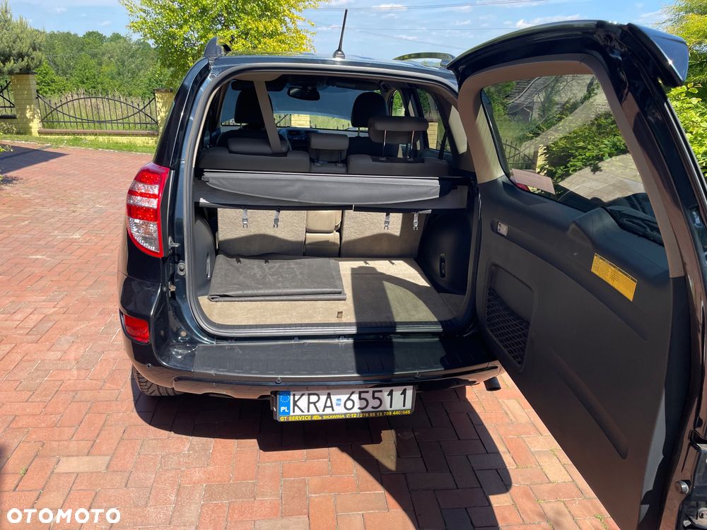 Toyota RAV4 2.0 VVT-i Premium - 36