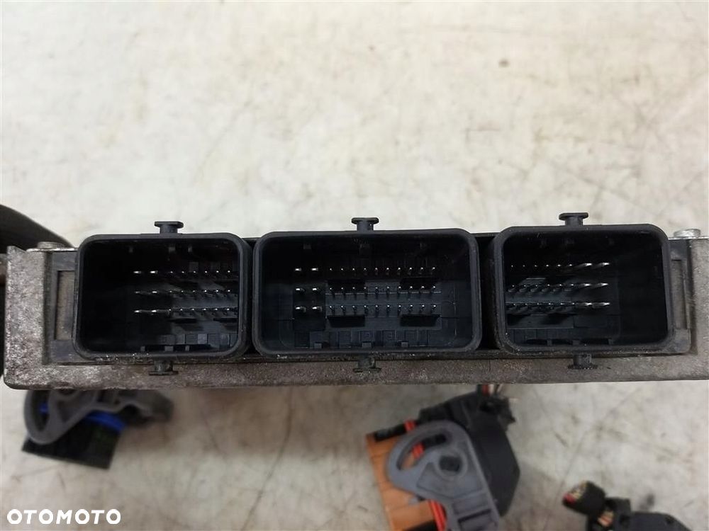 Komputer sterownik silnika Peugeot 307 2001-2008 1,4 B 9646988880 ORYGINAŁ - 4