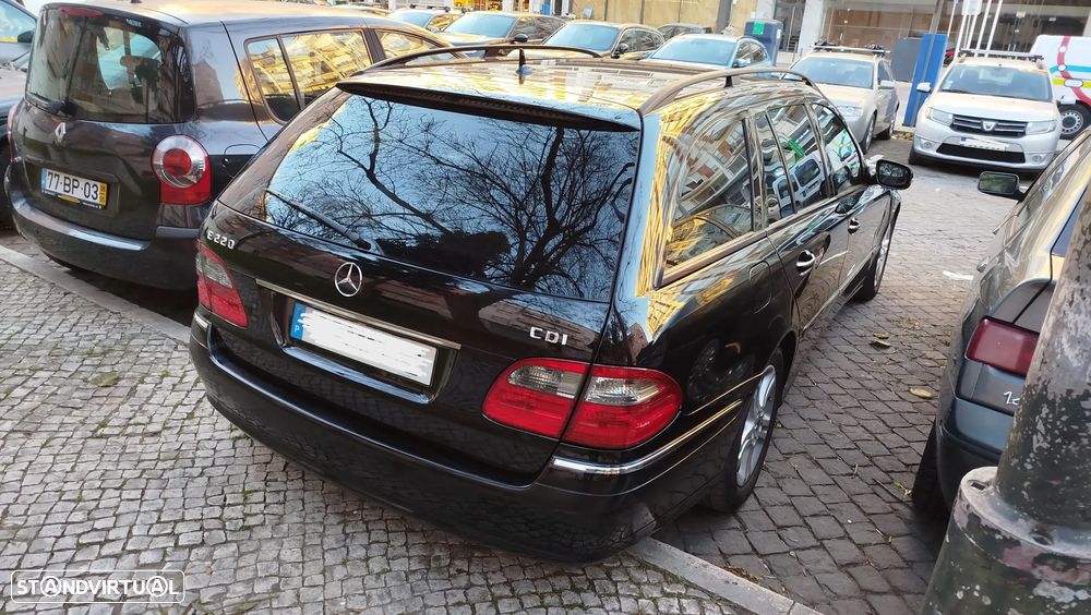 Mercedes-Benz E 220 CDi Avantgarde BE Auto. - 4