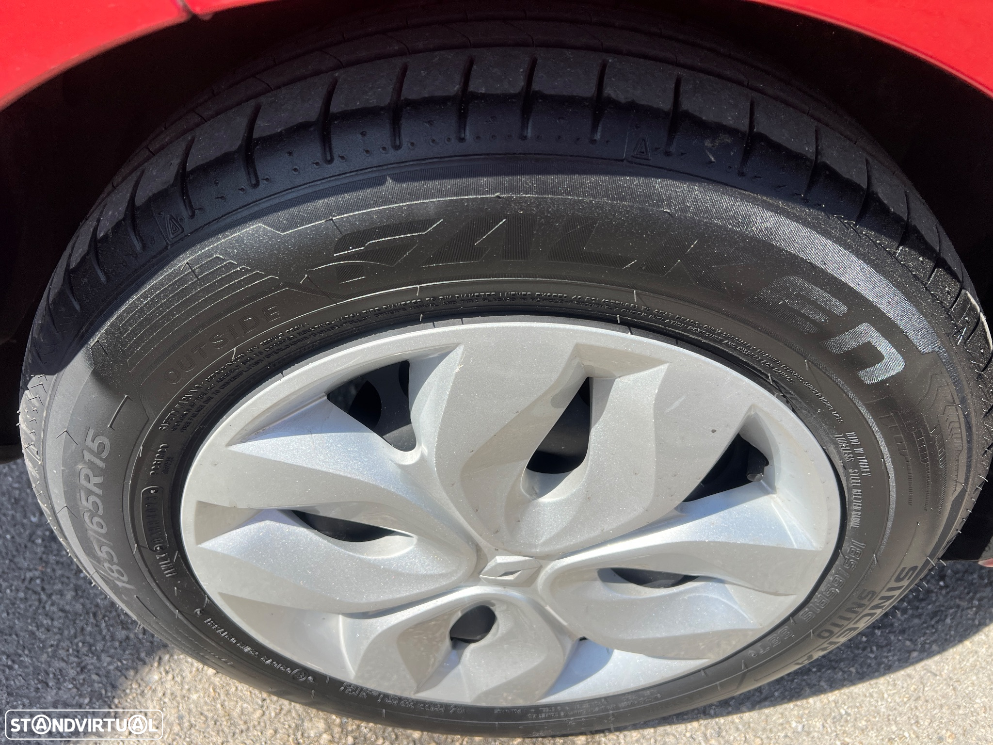 Renault Clio 0.9 TCE Dynamique S - 19