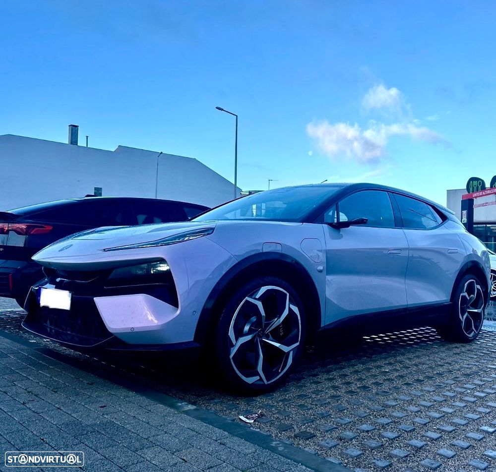Lotus Eletre