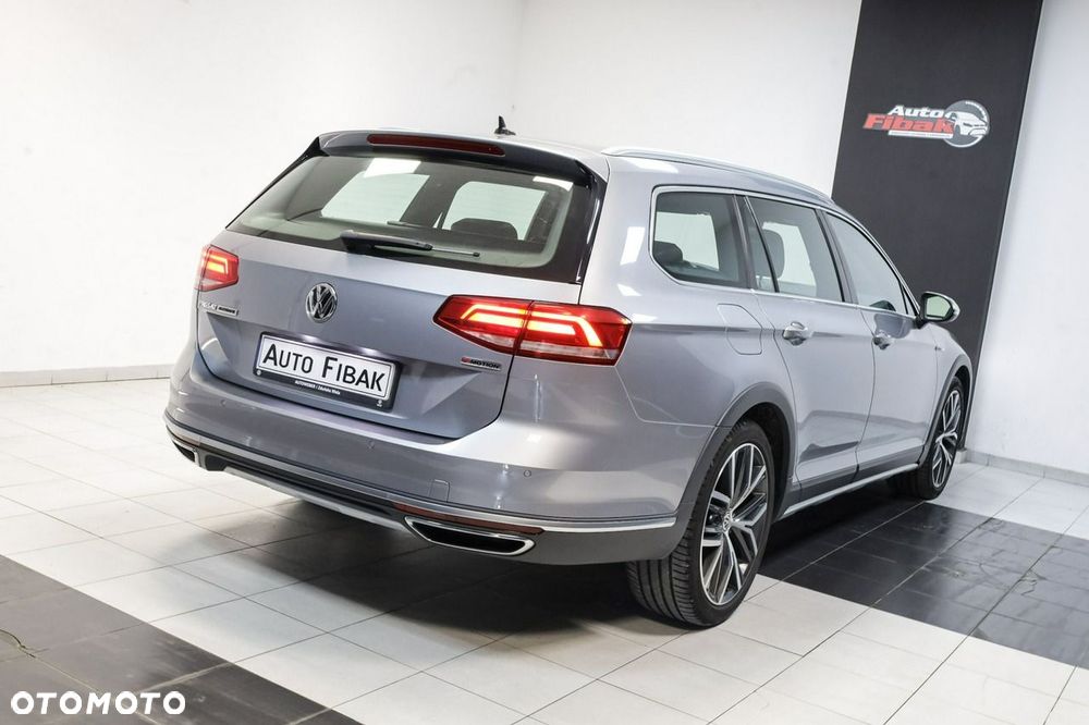 Volkswagen Passat - 9