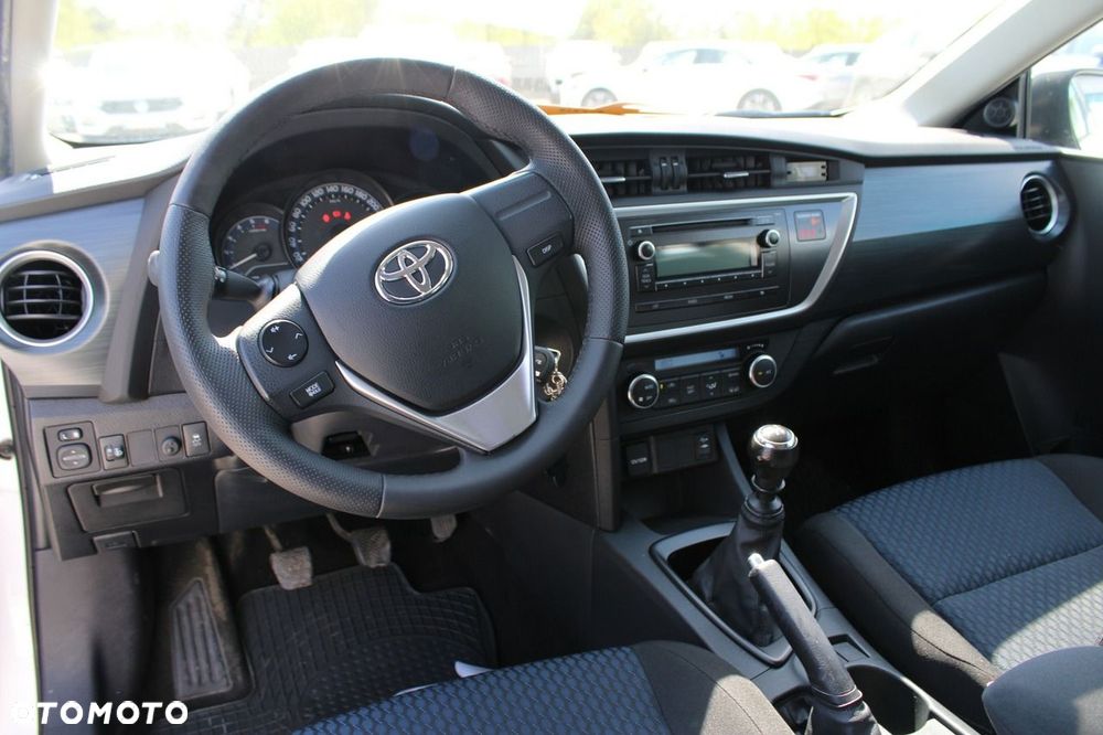 Toyota Auris - 20
