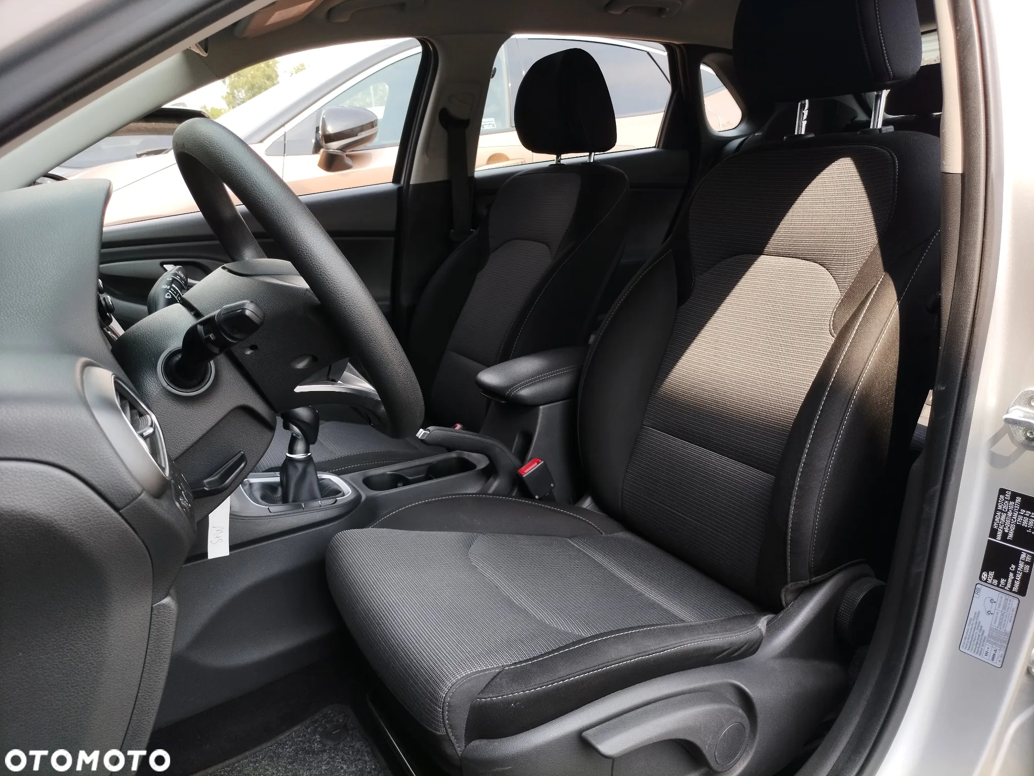Hyundai i30 1.5 DPI Classic + - 9