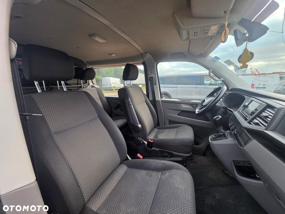 Volkswagen Transporter - 22