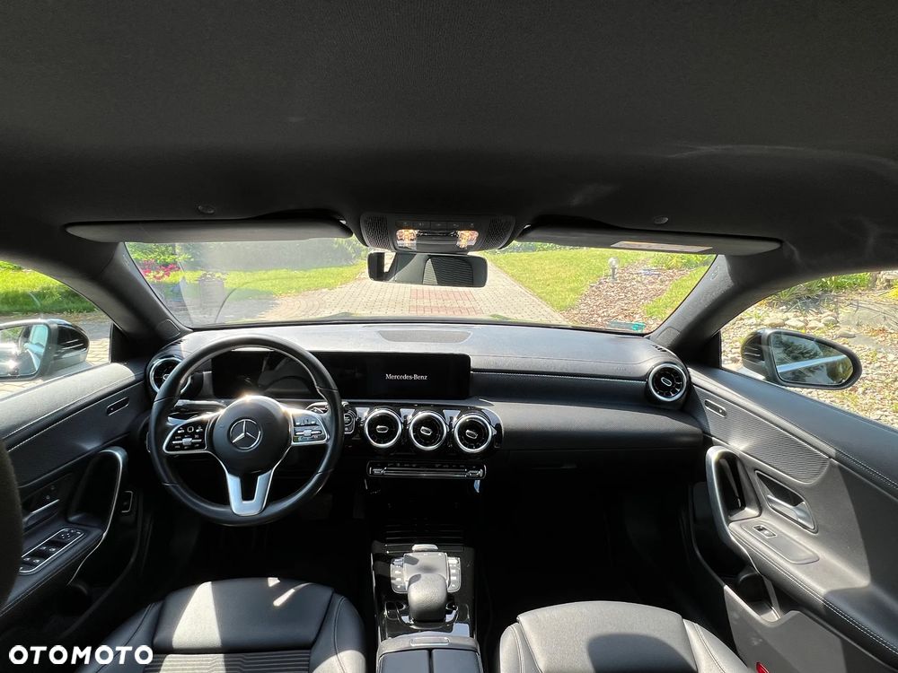 Mercedes-Benz CLA 180 Progressive 7G-DCT - 13
