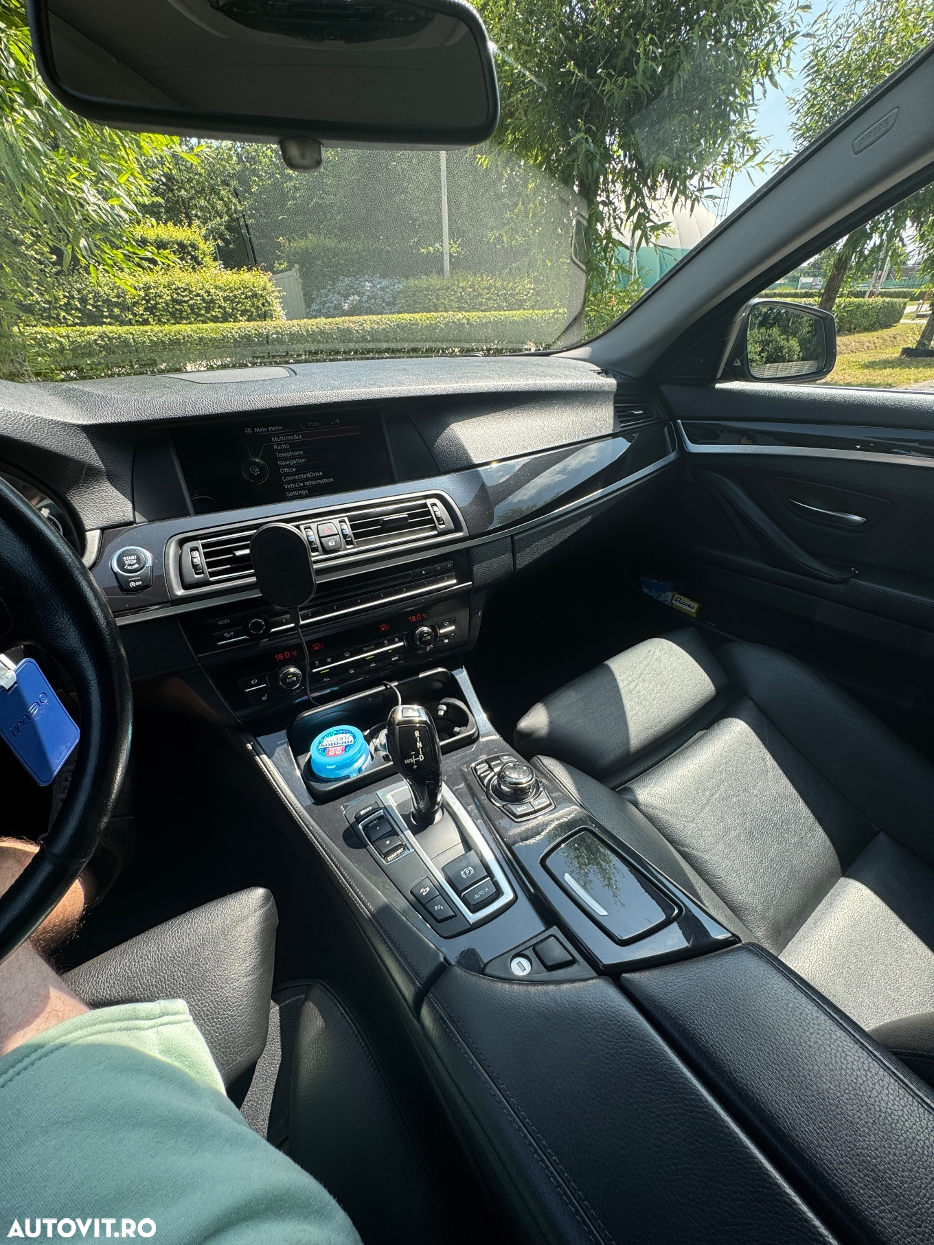 BMW Seria 5 530d xDrive - 14