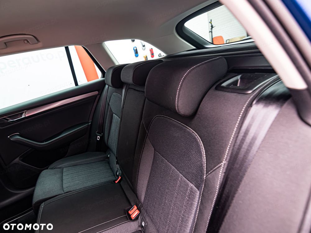 Skoda Superb 2.0 TDI SCR 4x4 Style DSG - 25