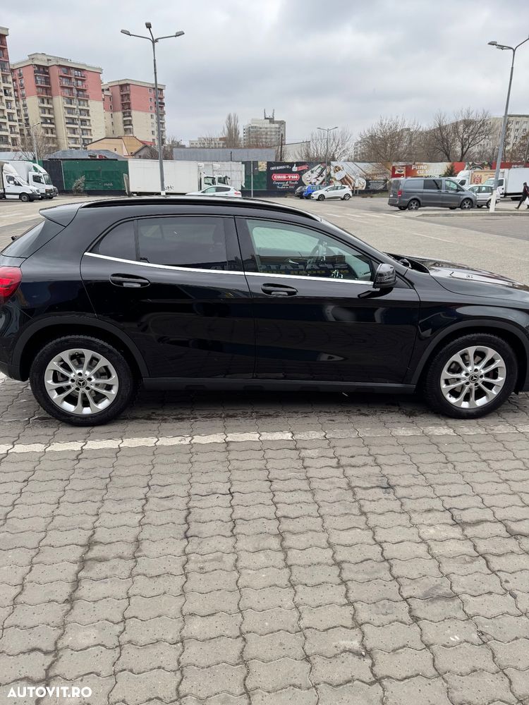 Mercedes-Benz GLA 220 d 4MATIC Aut. - 13