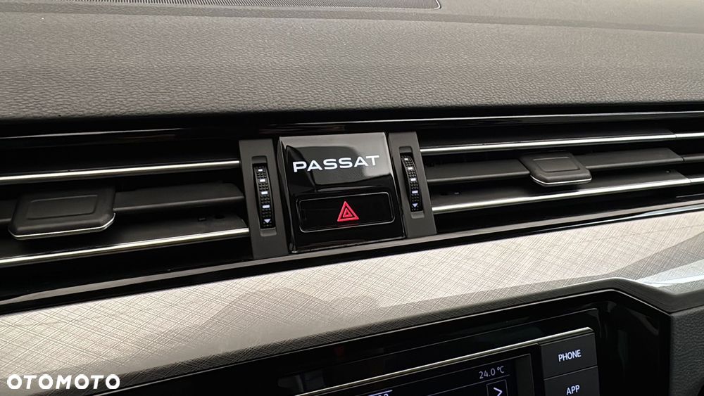 Volkswagen Passat - 30
