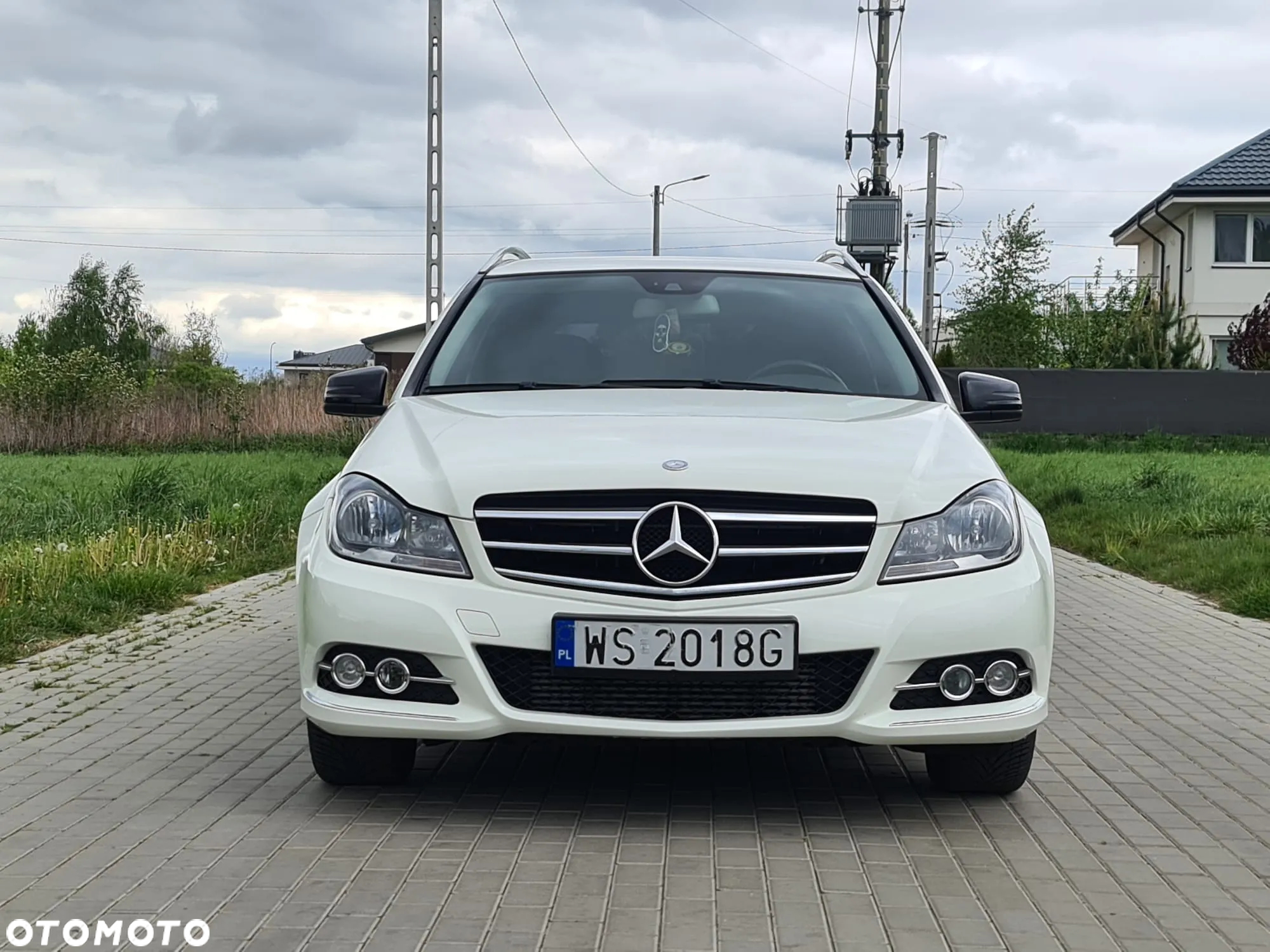 Mercedes-Benz Klasa C 250 CDI BlueEff Avantgarde - 31