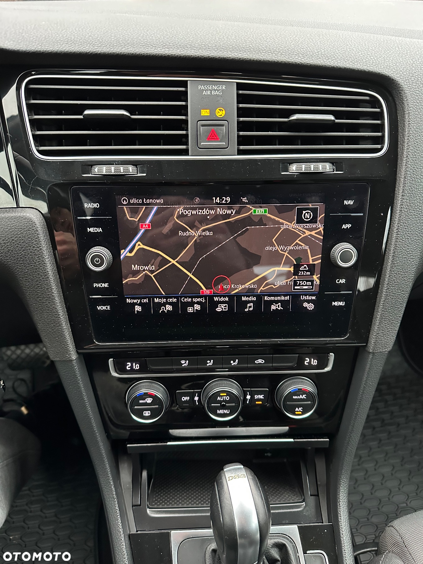 Volkswagen Golf 1.4 TSI BlueMotion Technology DSG Comfortline - 11