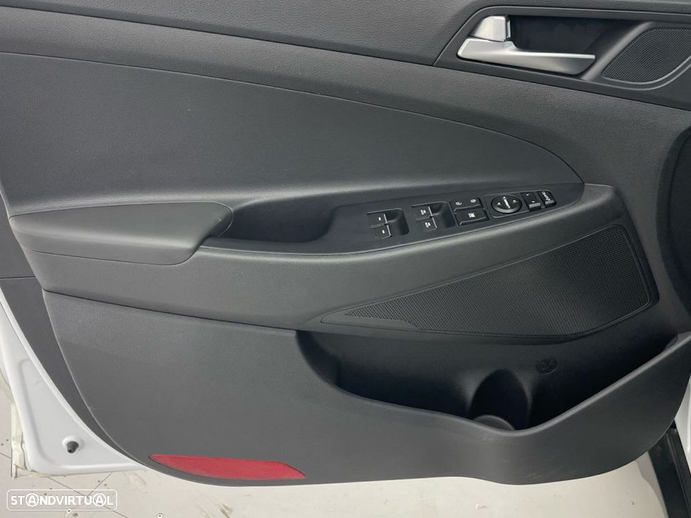 Hyundai Tucson 1.6 CRDi Premium - 18