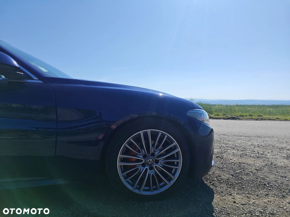 Alfa Romeo Giulia - 15