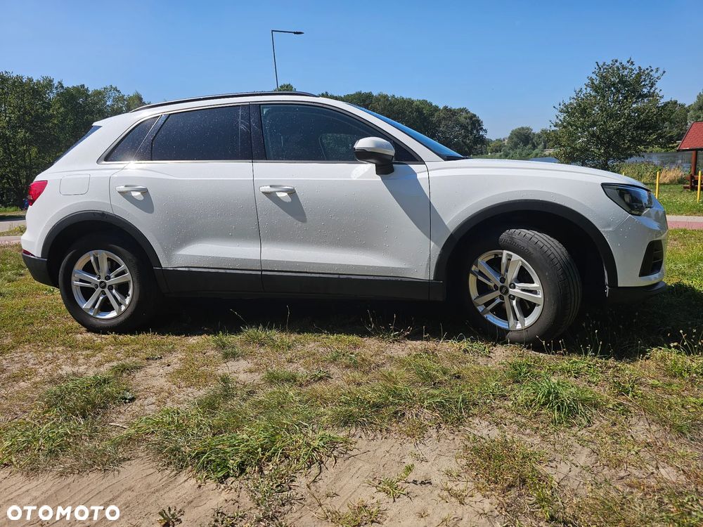 Audi Q3 35 TFSI S tronic - 11