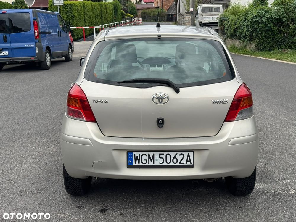 Toyota Yaris - 5