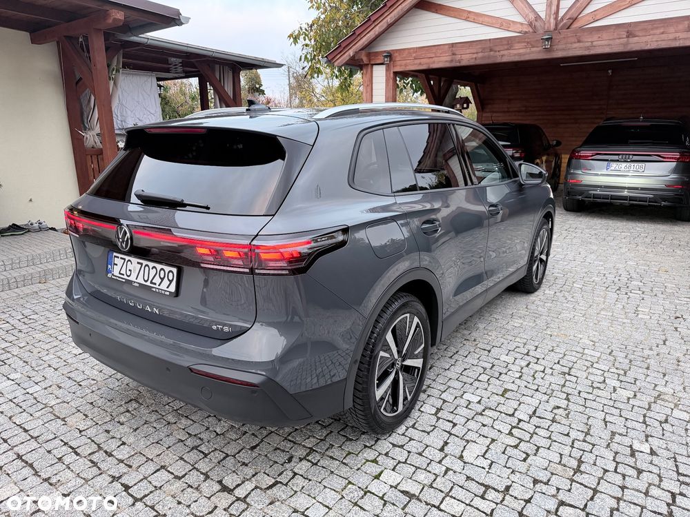 Volkswagen Tiguan - 3