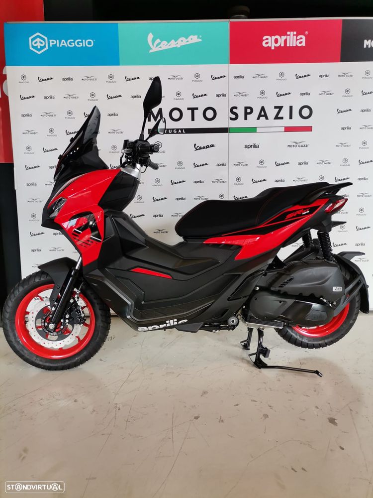 Piaggio 125 SR GT SPORT - 2