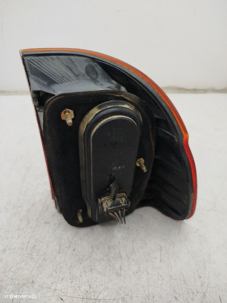 Farolim Stop Esq Bmw 5 Touring (E39) - 4