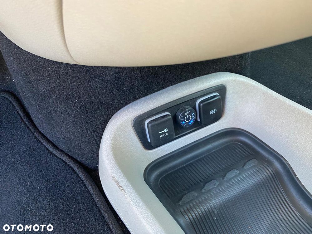 Chrysler Pacifica - 16