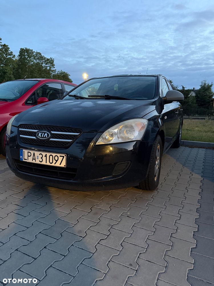 Kia Ceed 1.4 Comfort - 1