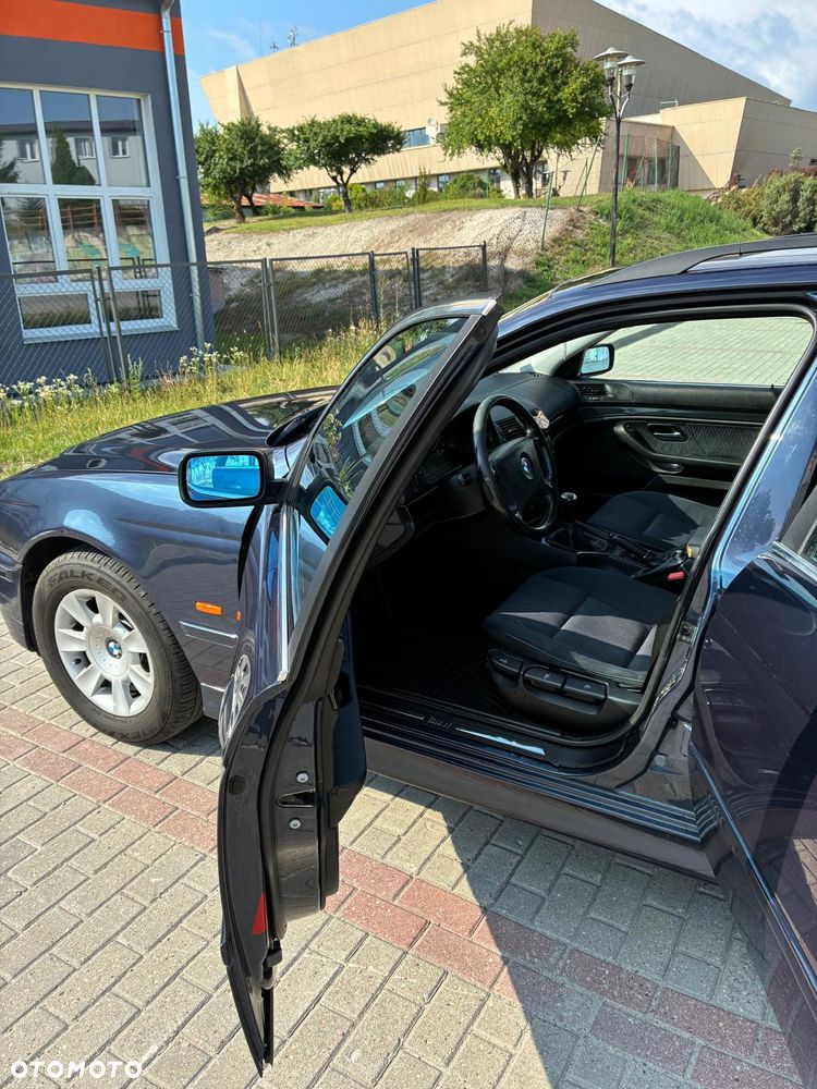 BMW Seria 5 525i - 18