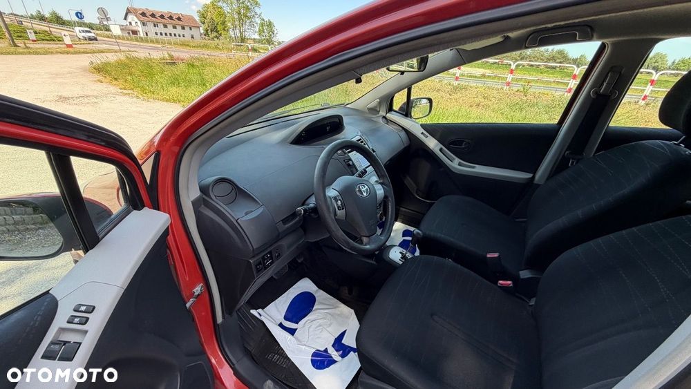 Toyota Yaris 1.3 Automatik Sol - 14