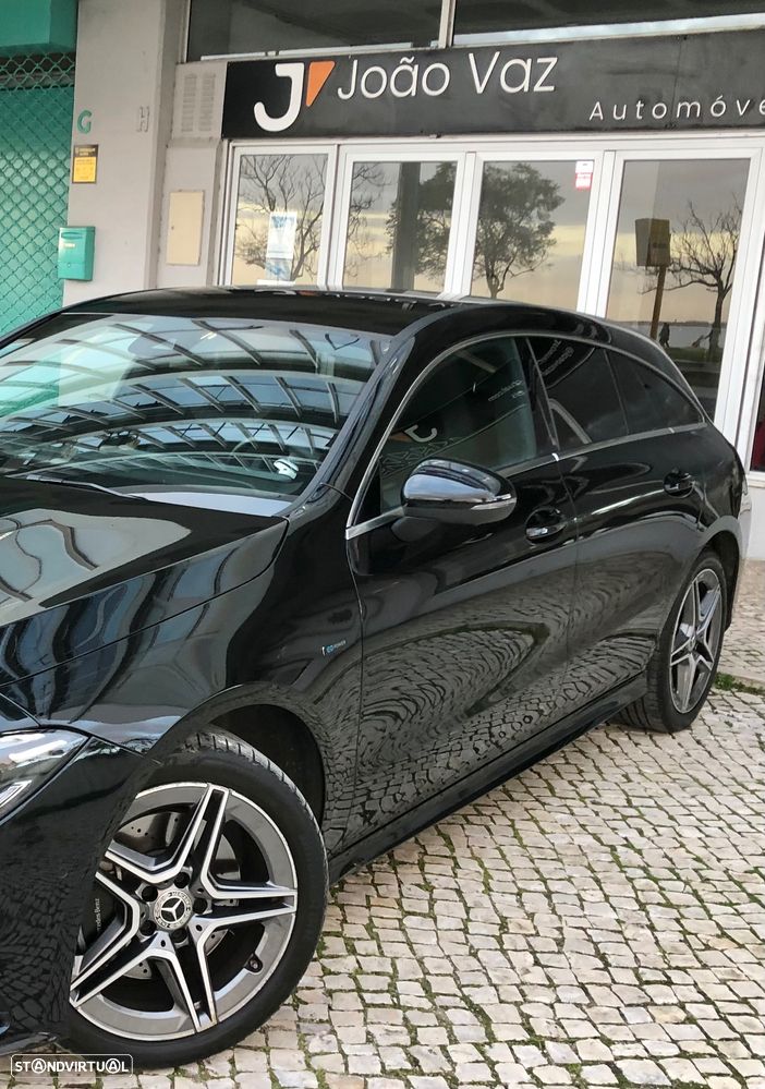 Mercedes-Benz CLA 250 e Shooting Brake AMG Line - 3