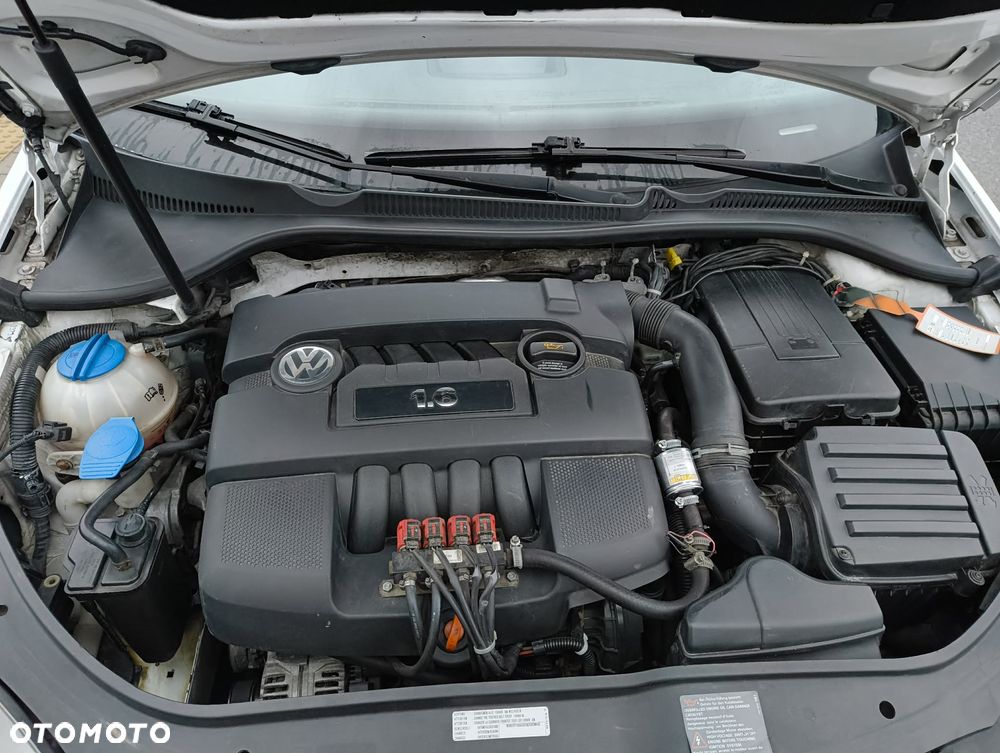 Volkswagen Golf 1.6 Comfortline - 11