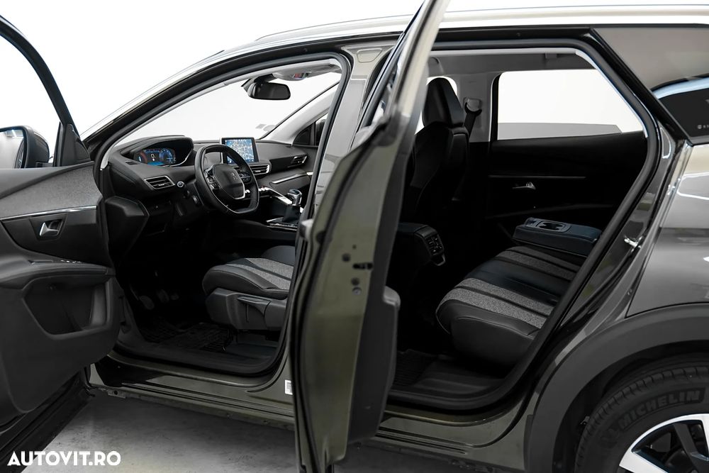 Peugeot 3008 PureTech 130 Stop & Start GPF Allure - 19