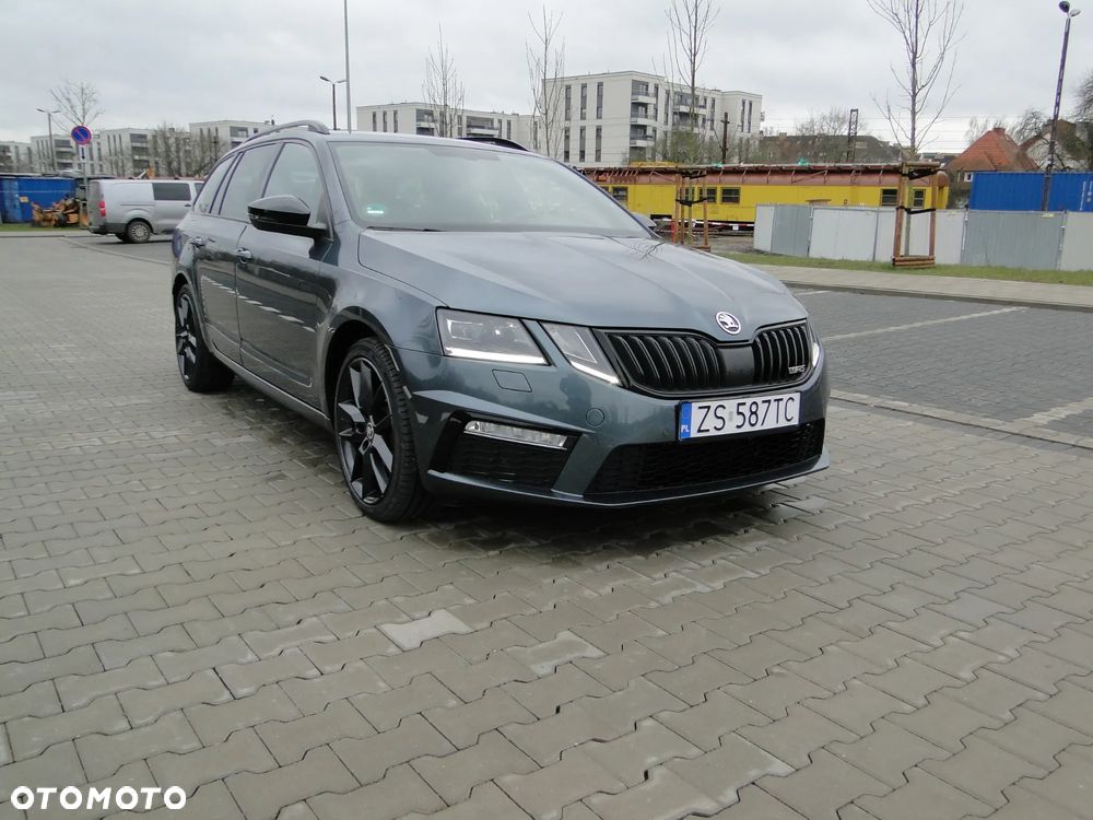 Skoda Octavia 2.0 TDI RS Challenge DSG - 1