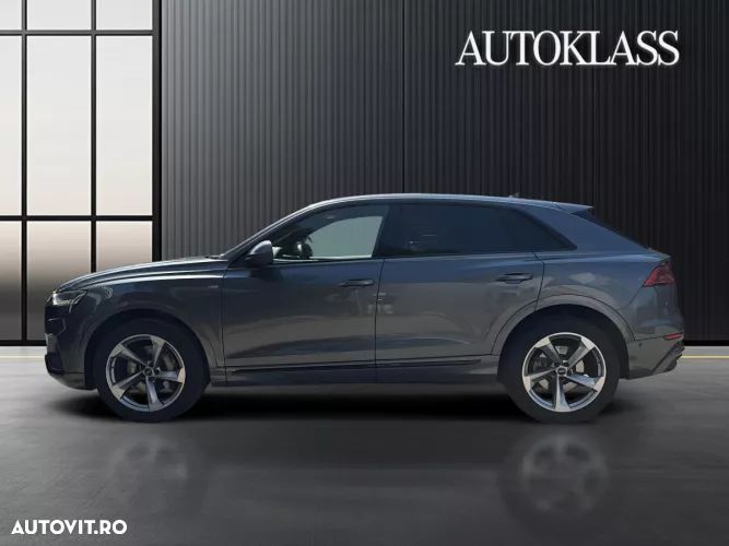 Audi Q8 - 9