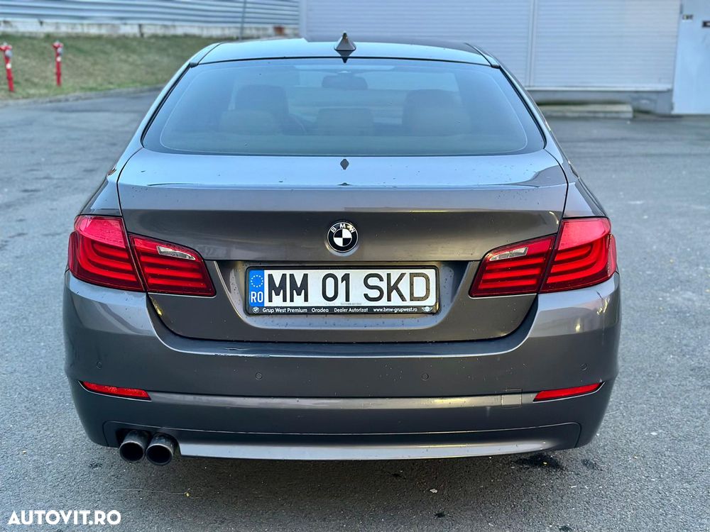 BMW Seria 5 525d xDrive - 6